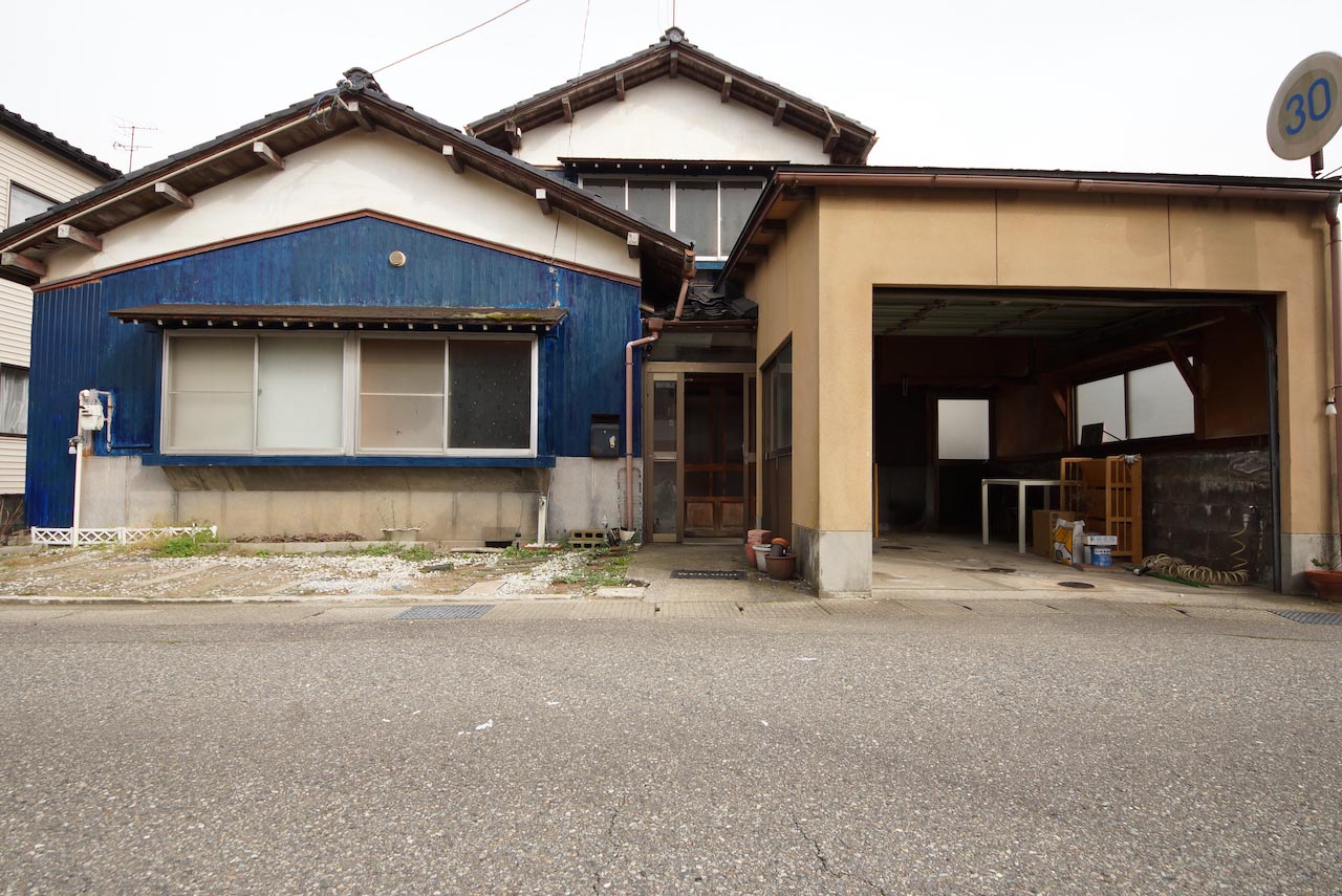 STORY＃8 金沢市粟崎【売り土地】DIYで自分好みに生まれ変わった家